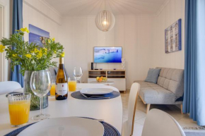 Old Town 2BR 50m Ocean w/ AC Wi-Fi Parking Terrace
